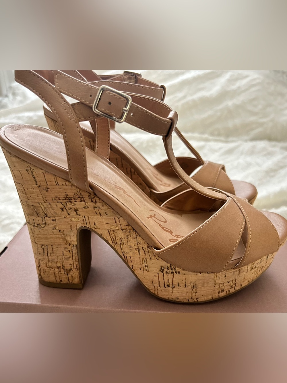 American Rag Heels - Picture 2 of 4
